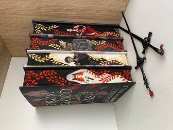 Уцінка From Blood and Ash series book 1-4 with painted fore-edge 978-1952457463 фото