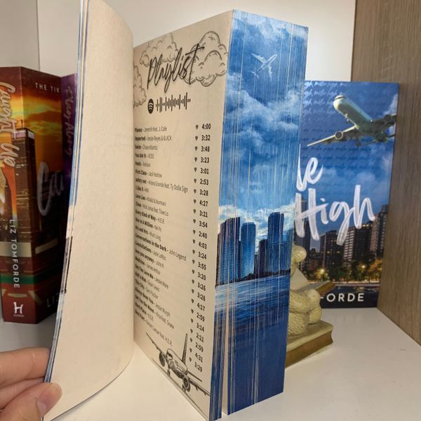 Mile High (Вище неба). Місто вітрів книга 1  9781649379696 фото