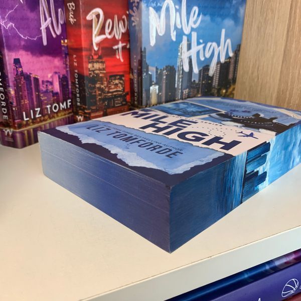 Mile High (Вище неба). Місто вітрів книга 1  9781649379696 фото