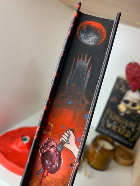 Королівство страхітливих із ексклюзивним зрізом. Книга 3  9786175483145 фото